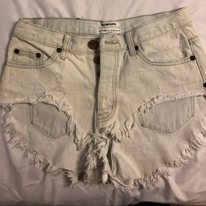 One Teaspoon size 25 cut offs